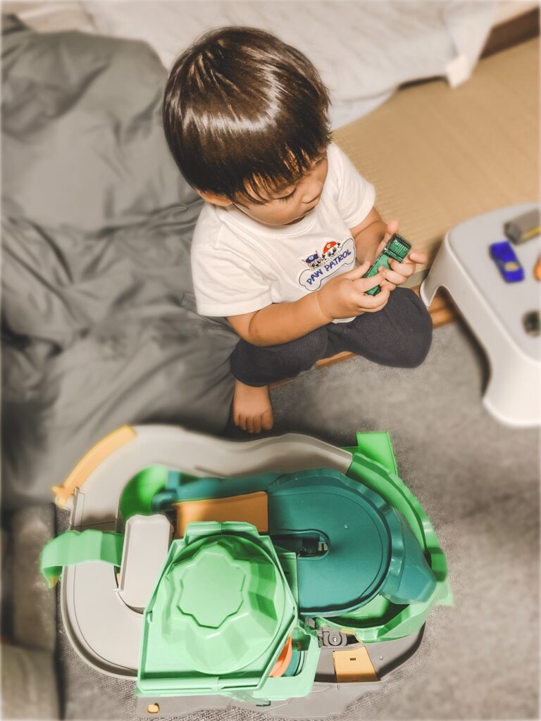 Tomica Guruguru Bus Town